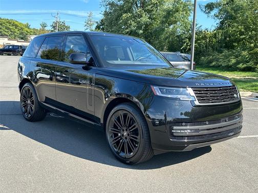 2025 Land Rover Range Rover P400 SE