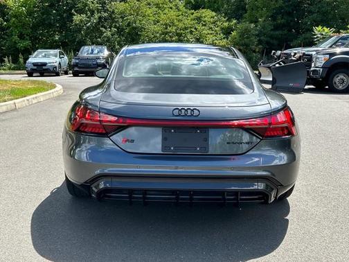 2023 Audi RS e-tron GT quattro