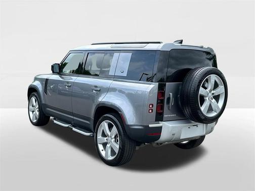 2024 Land Rover Defender 110 P400 S