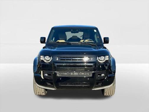 2025 Land Rover Defender 110 P500 X-Dynamic SE