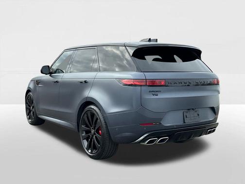 2025 Land Rover Range Rover Sport SE