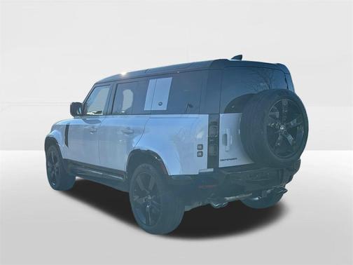 2023 Land Rover Defender 110 V8