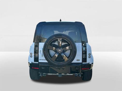2023 Land Rover Defender 110 V8