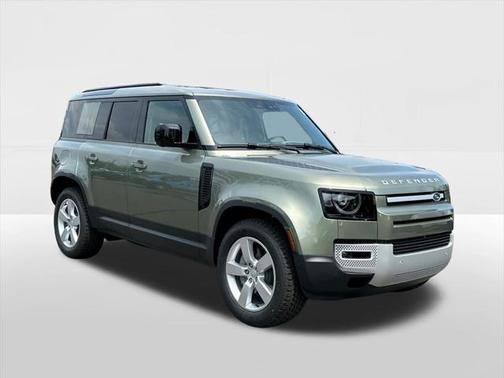 2025 Land Rover Defender 110 P300