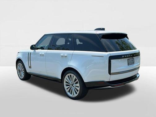 White 2026 Land Rover Range Rover P400 SE