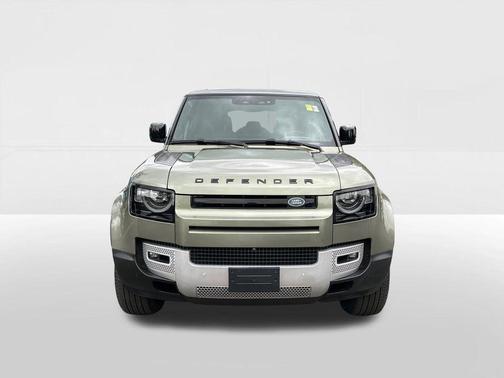2023 Land Rover Defender 110 SE
