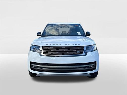 2025 Land Rover Range Rover P550e SE