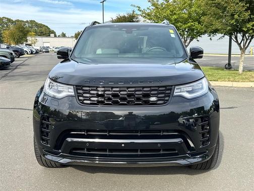 2024 Land Rover Discovery P360 Dynamic SE