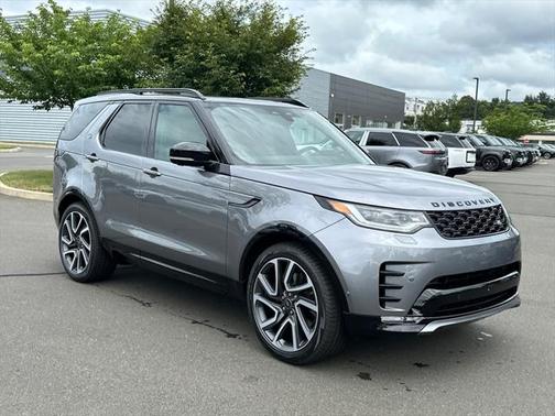 2025 Land Rover Discovery P360 Dynamic SE