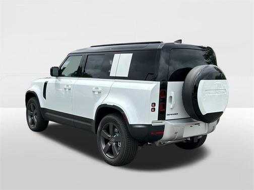 2025 Land Rover Defender 110 P400 S