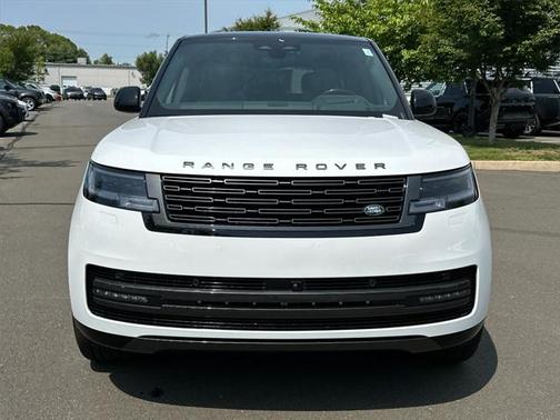 2025 Land Rover Range Rover P400 SE 7 Seat