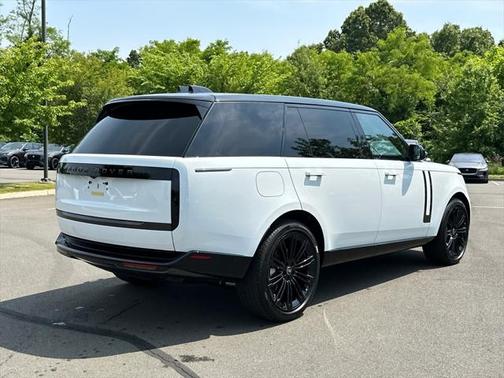 2025 Land Rover Range Rover P400 SE 7 Seat