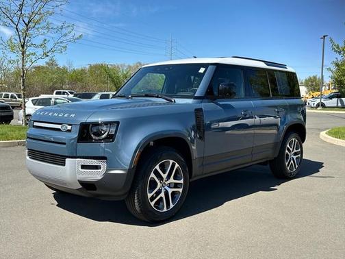 2025 Land Rover Defender 110 P300