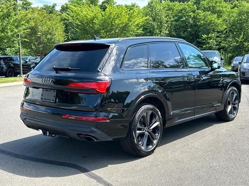 2025 Audi Q7 55 Premium Plus