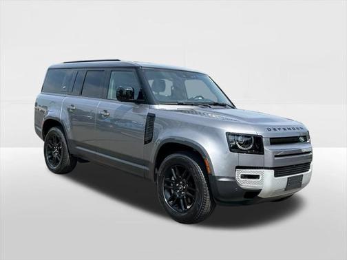 2023 Land Rover Defender 130 SE