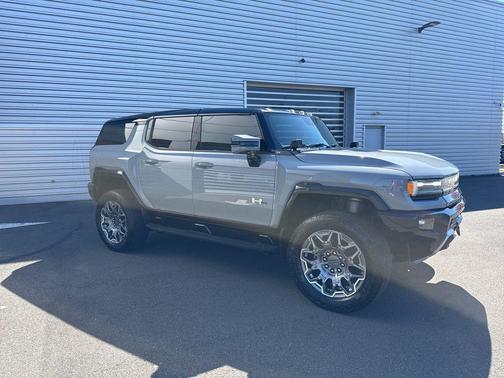 Meteorite Metallic (Gray) 2025 GMC HUMMER EV SUV 3X
