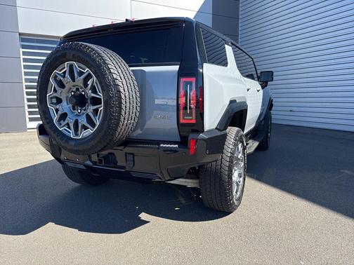 Meteorite Metallic (Gray) 2025 GMC HUMMER EV SUV 3X