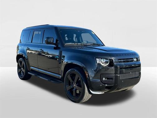 2025 Land Rover Defender 110 P400 X-Dynamic SE