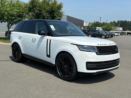 2025 Land Rover Range Rover P400 SE