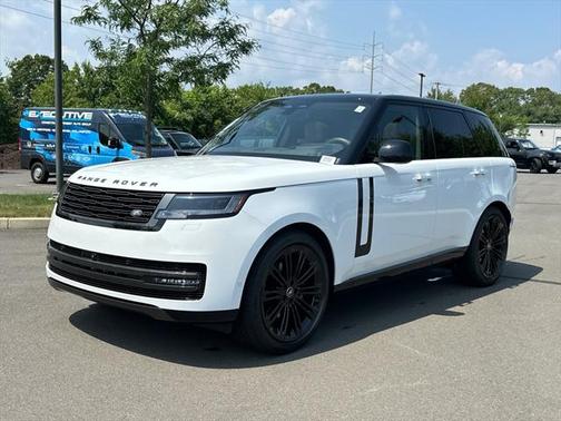 2025 Land Rover Range Rover P400 SE