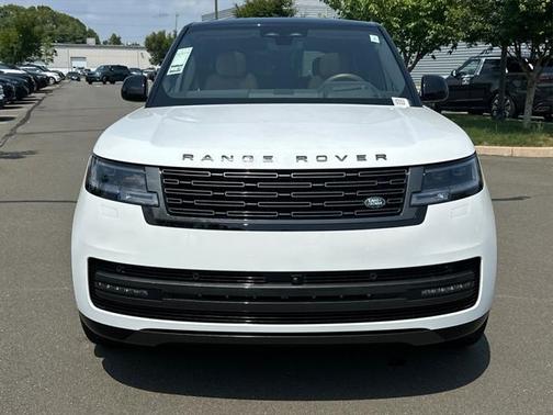 2025 Land Rover Range Rover P400 SE
