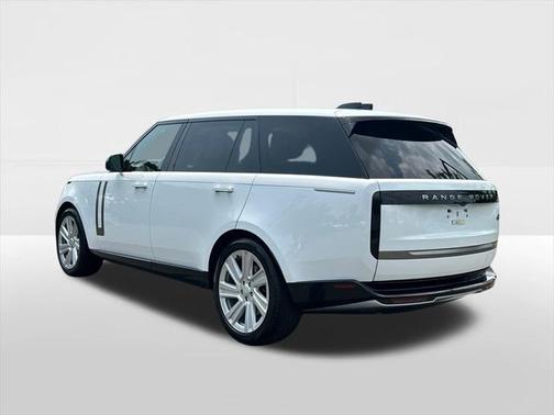 2023 Land Rover Range Rover P530 SE