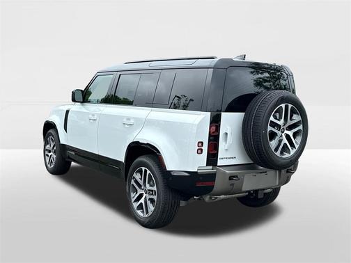 2025 Land Rover Defender 110 P400 X-Dynamic SE