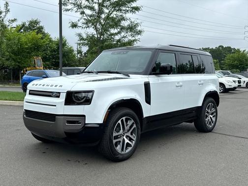 2025 Land Rover Defender 110 P400 X-Dynamic SE