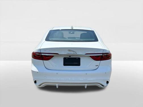 2022 Jaguar XF R-Dynamic SE P300 AWD Automatic