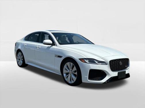 2022 Jaguar XF R-Dynamic SE P300 AWD Automatic