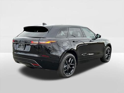 2026 Land Rover Range Rover Velar P250 SE R-Dynamic