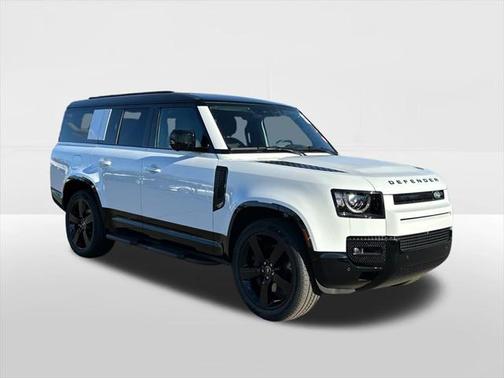2025 Land Rover Defender 130 P400 X-Dynamic SE
