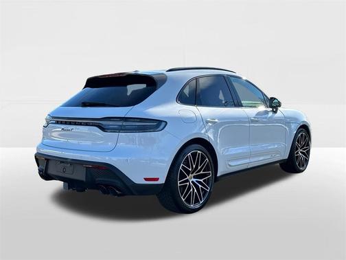 2024 Porsche Macan T