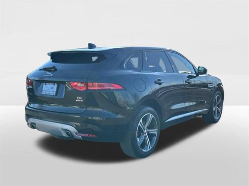 2018 Jaguar F-PACE S