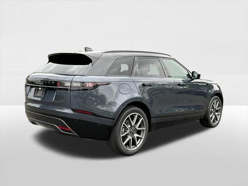 2026 Land Rover Range Rover Velar P250 SE R-Dynamic