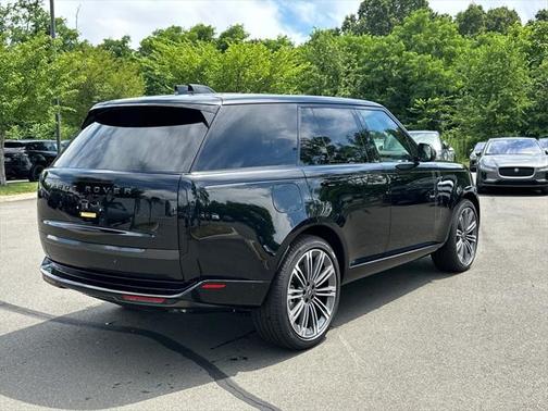 2025 Land Rover Range Rover P530 SE
