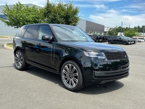 2025 Land Rover Range Rover P530 SE