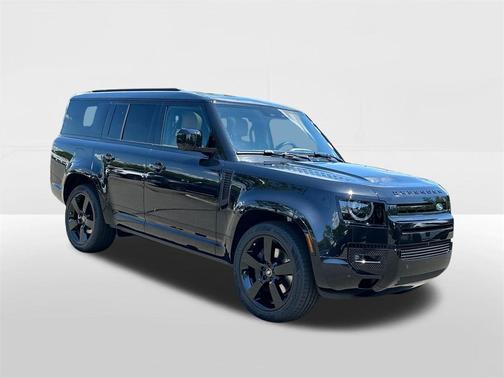 2025 Land Rover Defender 130 P400 X-Dynamic SE