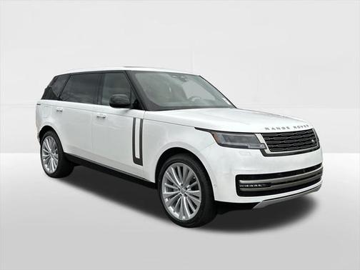 2025 Land Rover Range Rover P400 SE 7 Seat