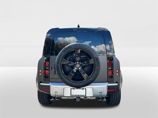 2024 Land Rover Defender 110 P500 SE