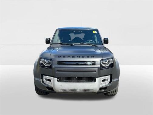 2024 Land Rover Defender 110 P500 SE