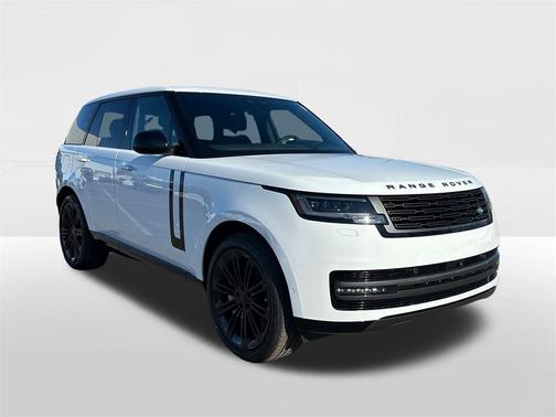 2026 Land Rover Range Rover P530 SE