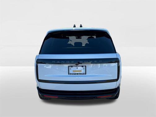 2026 Land Rover Range Rover P530 SE