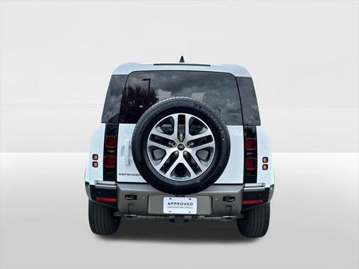 2024 Land Rover Defender 90 P400 X-Dynamic SE