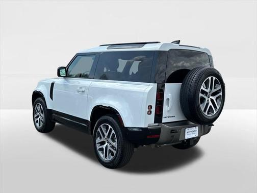2024 Land Rover Defender 90 P400 X-Dynamic SE