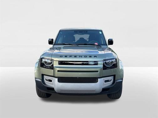 2025 Land Rover Defender 110 P300