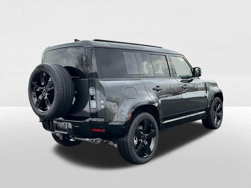 2026 Land Rover Defender P400 X-Dynamic SE