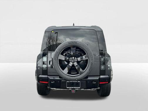 2026 Land Rover Defender P400 X-Dynamic SE