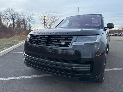 2023 Land Rover Range Rover P530 SE