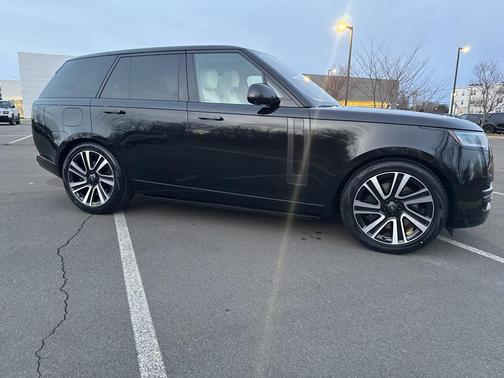 2023 Land Rover Range Rover P530 SE
